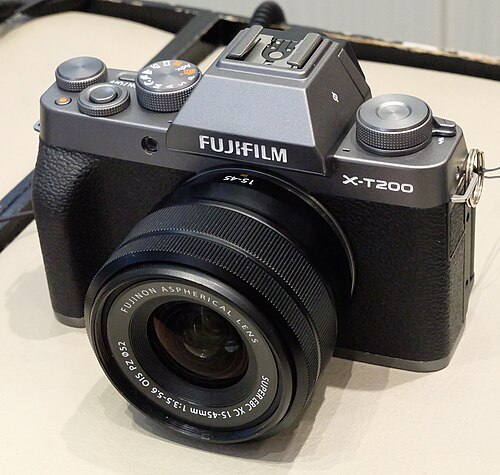 Fujifilm X-T200