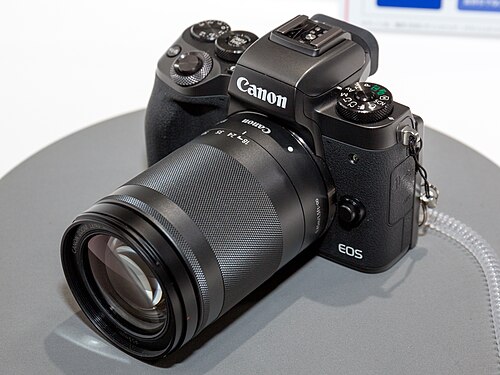 Canon EOS M5