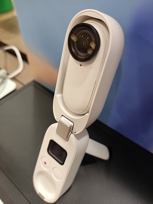 Insta360 GO 2