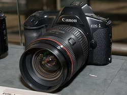 Canon EOS-1