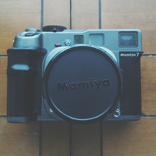Mamiya 7